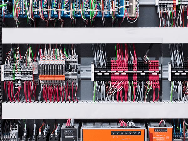 TiQ2_Explainer_Elektronik_o